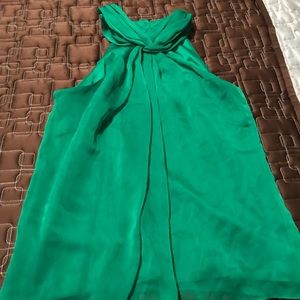 💚💚The Limited twisted halter blouse💚💚